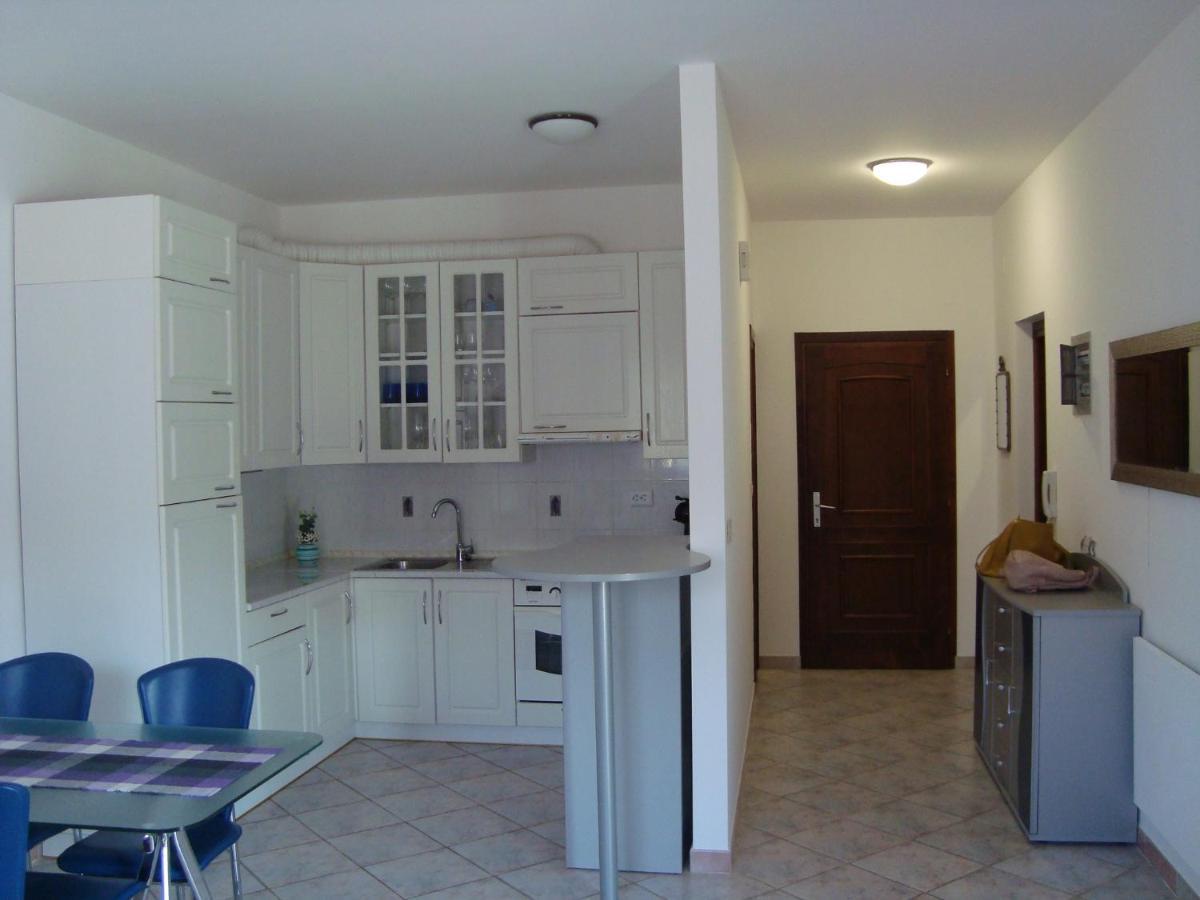Apartman Carmen Crveni Vrh Zewnętrze zdjęcie
